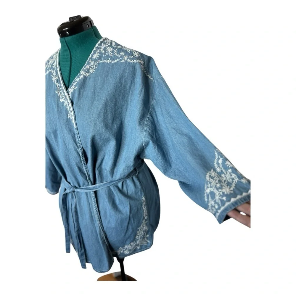 Coldwater Creek Blue Denim Kimono Wrap Top with White Embroidery Sz XL - Picture 2 of 12